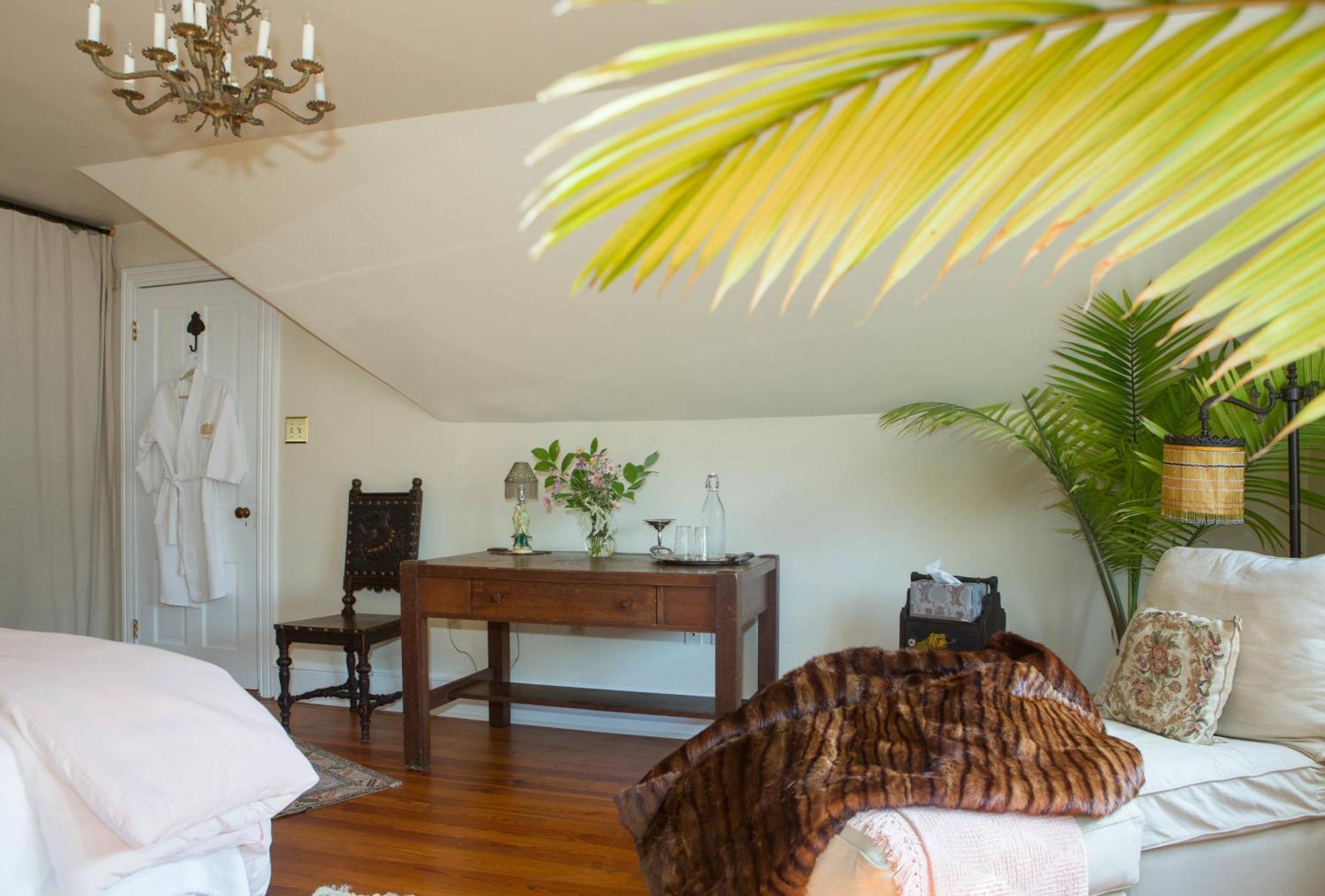 10 Clarke Bed & Breakfast Frederick Phòng bức ảnh